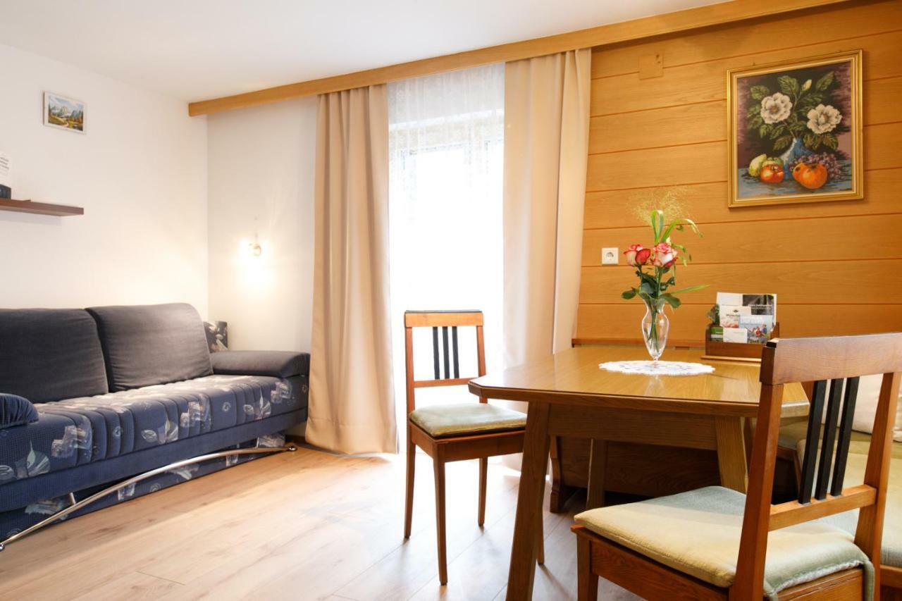 Apartment Am Bach メラウ エクステリア 写真